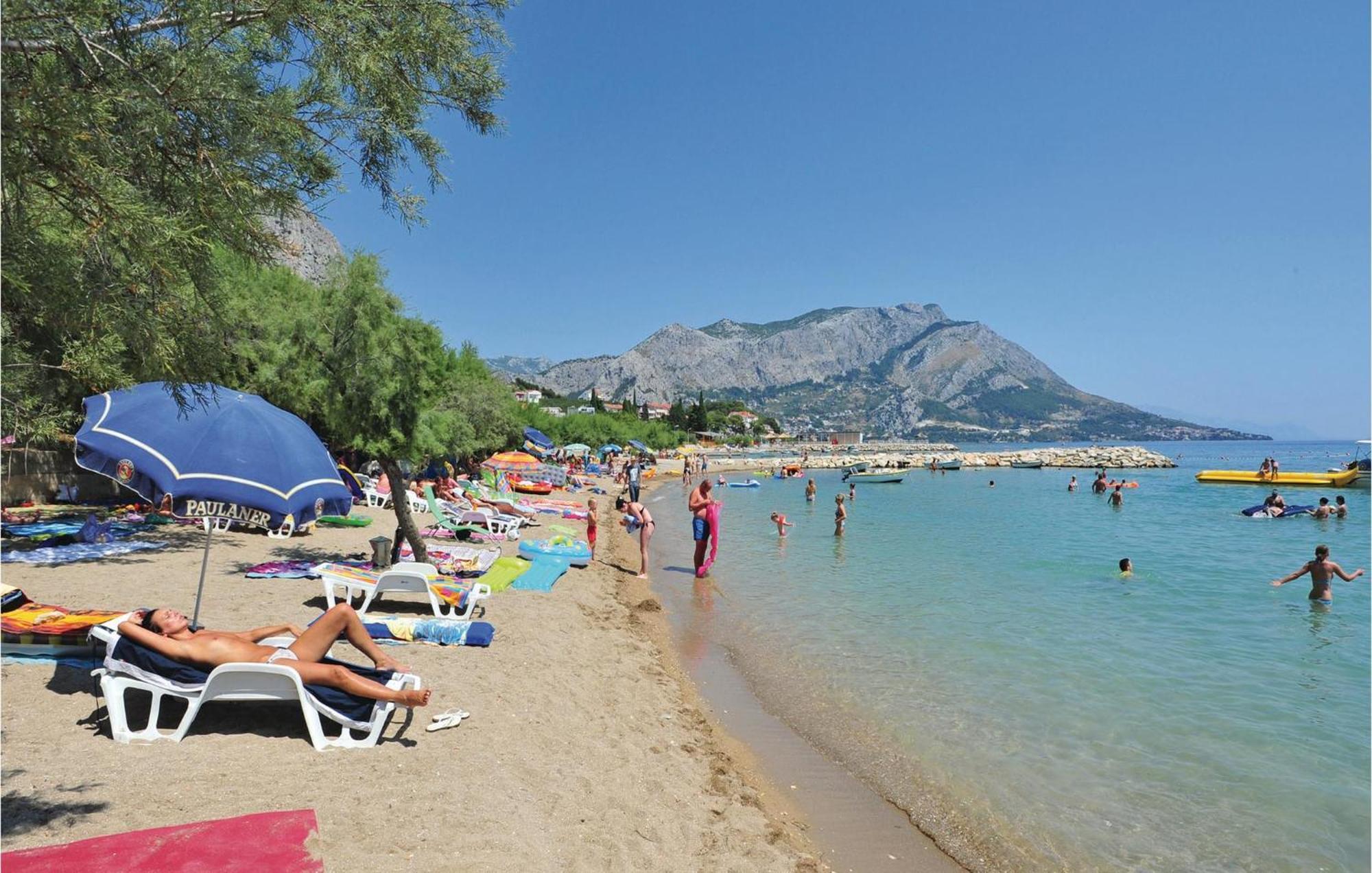 Lovely Apartment In Omis With Kitchen Kültér fotó